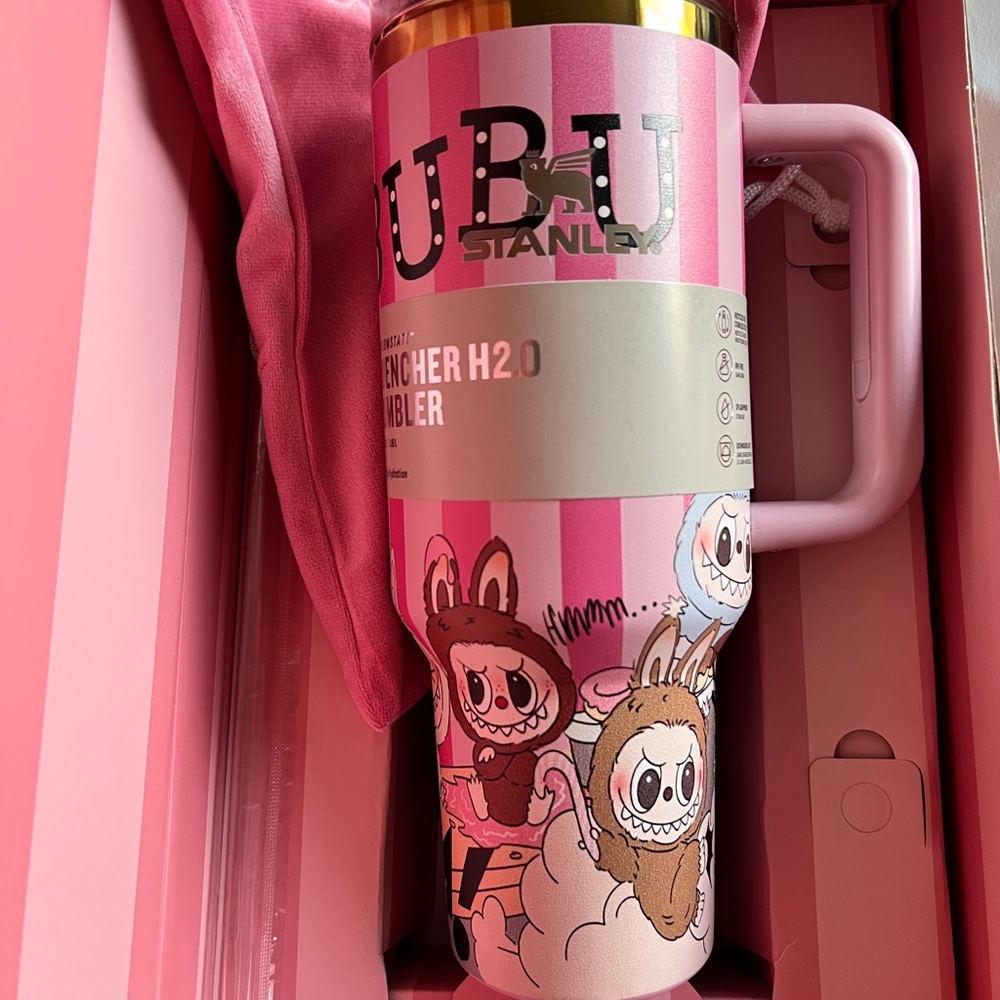 💝💐40 oz Stanley Pink Labubu Design Tumbler 💝💐